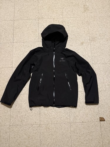 Black arc teryx hooded - arc’teryx,
