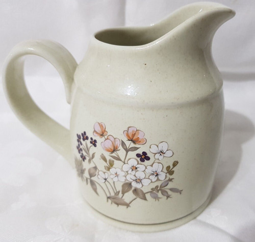 Royal doulton milk jug flower - royal,