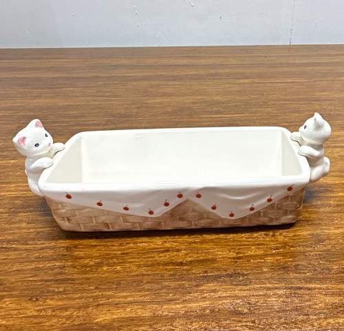 White glossy ceramic - glossy,