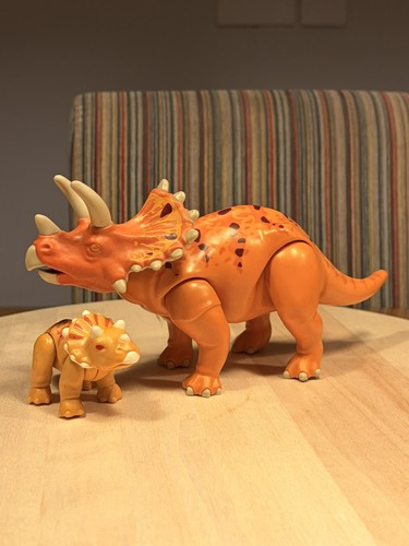 Playmobil triceratops toy - x,