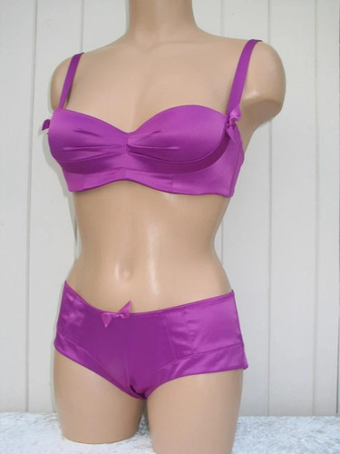 32a bra size knickers set - 8,