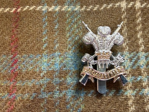 Vintage british army cap - army, badge