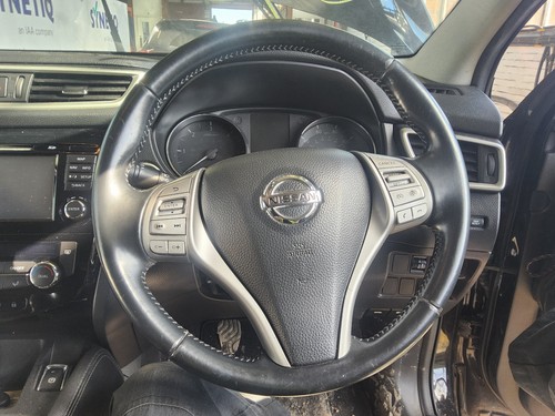 Steering wheel nissan qashqai - steering,
