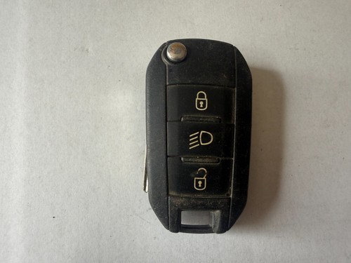 Genuine peugeot button - 3,