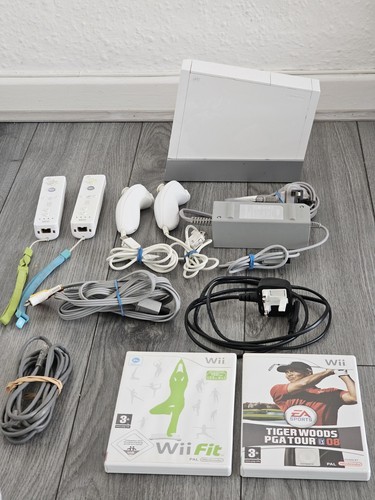 Nintendo wii console - nintendo,