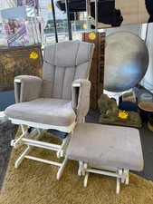 GREY & WHITE CUSHIONED NURSING