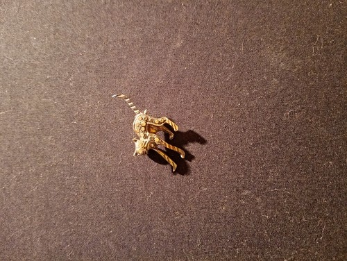 Gold plated stylised cat - gold,