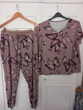 Ladies butterfly design pyjama's / lounge suit from Love to Lounge size L