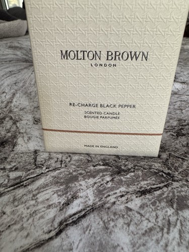 Molton brown charge black - brown, re-charge