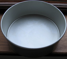 Vintage Prestige Cake Tin 8.5"