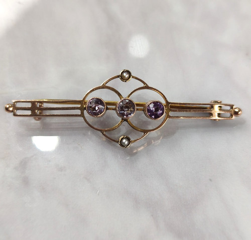 9ct yellow gold victorian - 9ct,