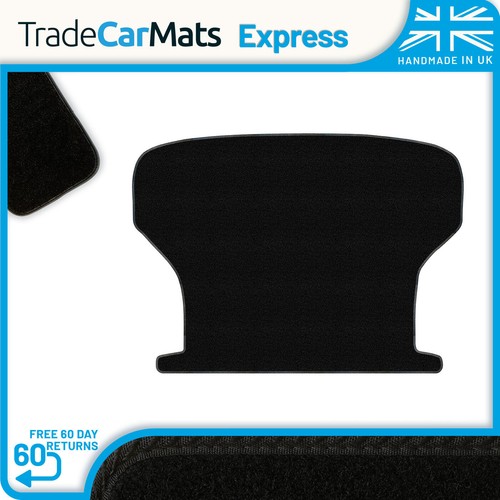 Tailored carpet boot floor - boot,