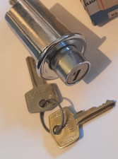 ROVER P6 LOCK FOR BOOT LID