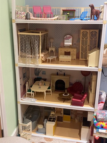 1980 sindy house with - 1980's,