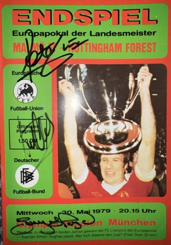 Signed nottingham forest 1980 - signed,