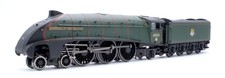 BACHMANN 'OO' GAUGE 31-955 BR GREEN 4-6-2 CLASS A4 STEAM LOCOMOTIVE