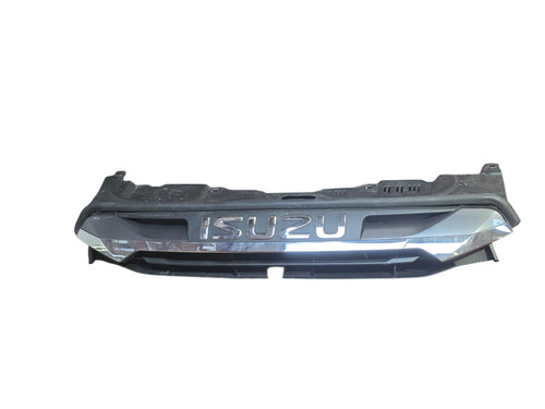 Grille and bonnet lock - grille, cover