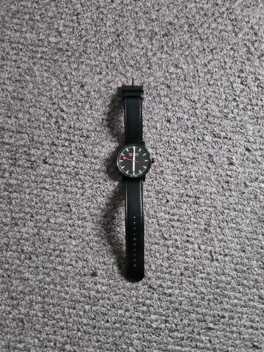 Mondaine classic - mondaine,