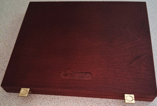 Brown wooden coin presentation - wooden,