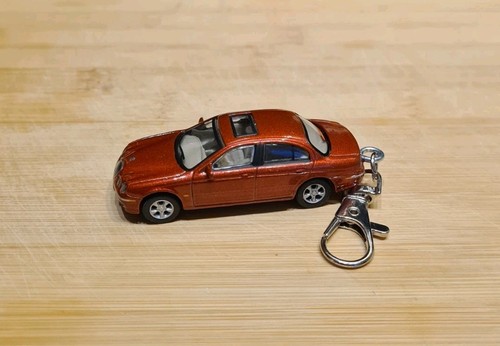 Diecast model car jaguar - 1/72,