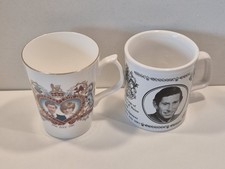 2 X VINTAGE MUGS TO