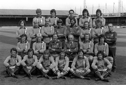 The luton town - the, pose