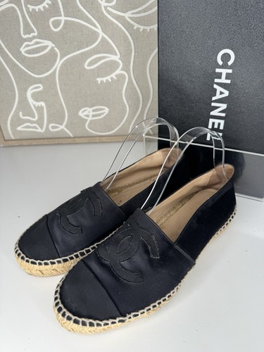 Chanel silky espadrilles with