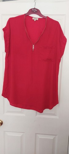 Red top with silver - red, a