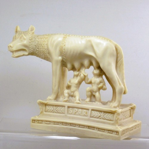 Sculpture wolf nursing - wolf,