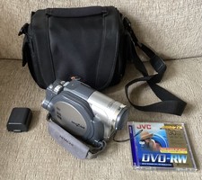 Hitachi DZ-BX37E Camcorder DVD Video Camera Recorder UNTESTED NO CHARGER