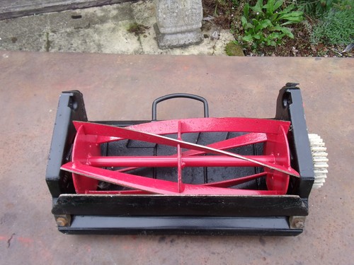 Atco qualcast 12 lawnmower - atco, 12"lawnmower
