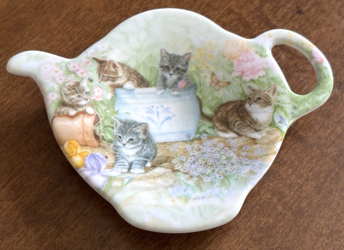 Vintage italy teapot shaped - italy,