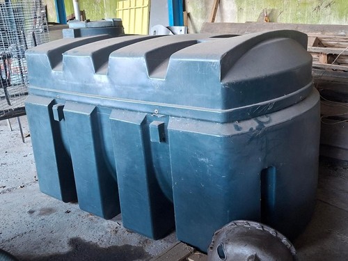 Titan 2500 litre bunded oil - litre,
