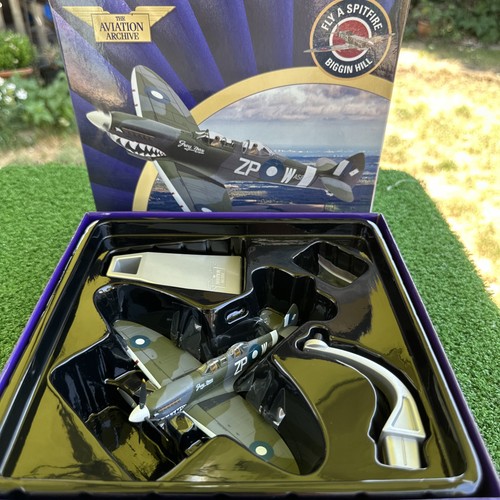 Corgi spitfire te308 - spitfire,