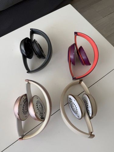 Beats solo headphones - 4x,