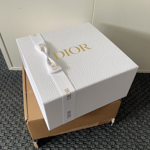 Dior classic white gift - gift, box