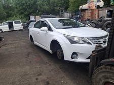Toyota Avensis 2014 breaking spares alloy wheel Nut 