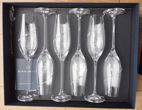 Silhouette champagne flutes - champagne,