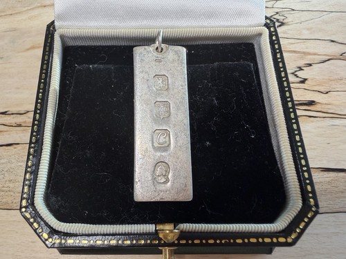 Vintage 1977 solid sterling - solid,