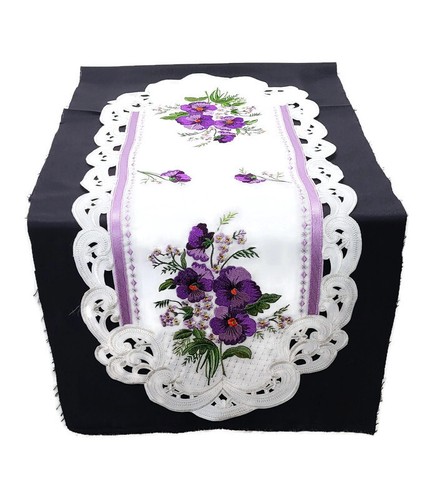 Doily boutique table - doily, runner