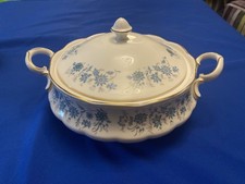 Colclough Tureen with lid