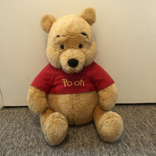 Disney store exclusive - exclusive, winnie