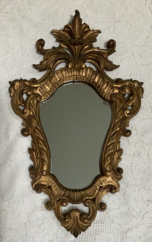 Small fancy gold acanthus - small,