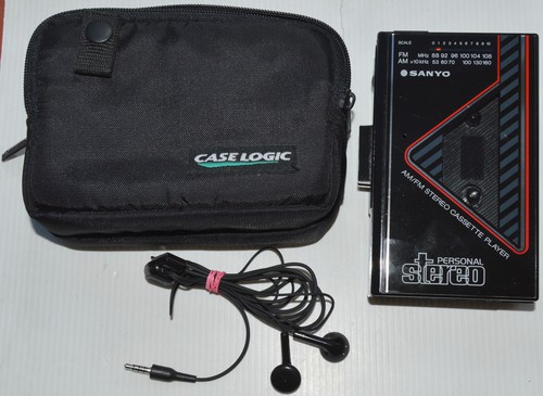 Vintage sanyo radio - vintage,