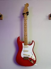 Fender 50's Stratocaster - Vintera Road Worn - Fiesta Red - Gold Hardware