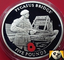 2004 GIBRALTAR £5 Five Pound