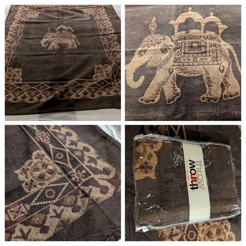 New throw wall hanging - new,