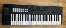 NOVATION LAUNCHKEY 49 MK3 -