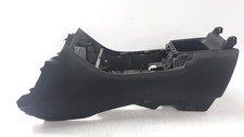 9H32045H38AA CENTER ARMREST /
