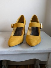 Court shoes women size 5.5